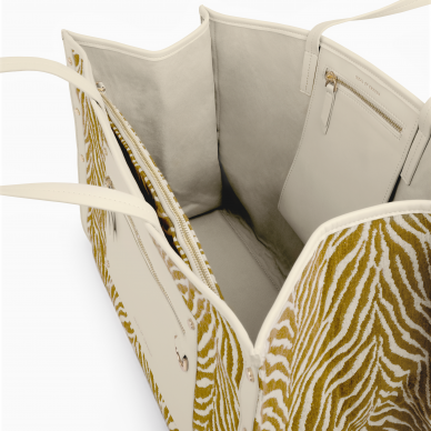 Icone Tote iDeal Of Sweden Bag Zebra Jacquard 1