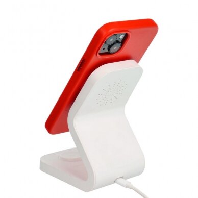 iPhone 15 red MagLeather MagSafe nugarėlė 4