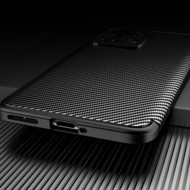 OnePlus Nord 2T 5G juoda Carbon Fiber nugarėlė 4