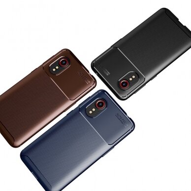 Samsung Xcover 5 juoda Carbon Fiber nugarėlė 2