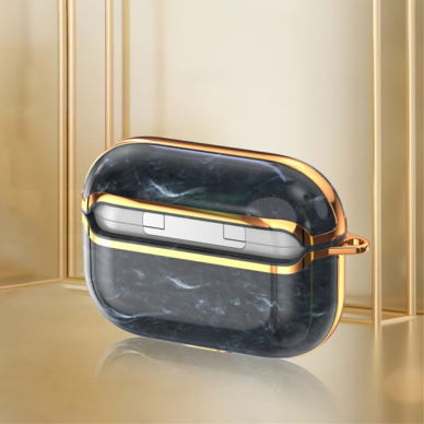 Silikoninis dėklas Airpods Pro 2nd Gen su karabinu Marble Black/Gold 2